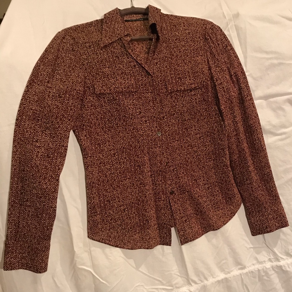 Elie Tahari burgundy print silk blouse